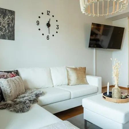 Apartamento Vasko Luxurious Suites, Hiisi
